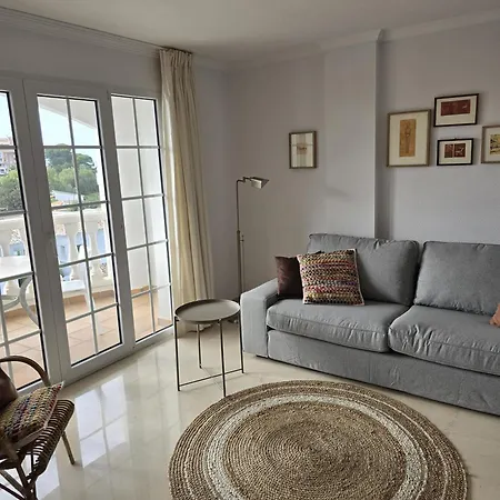 2 Personas Aldebaran Denia