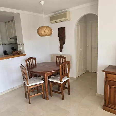 2 Personas Aldebaran דירה